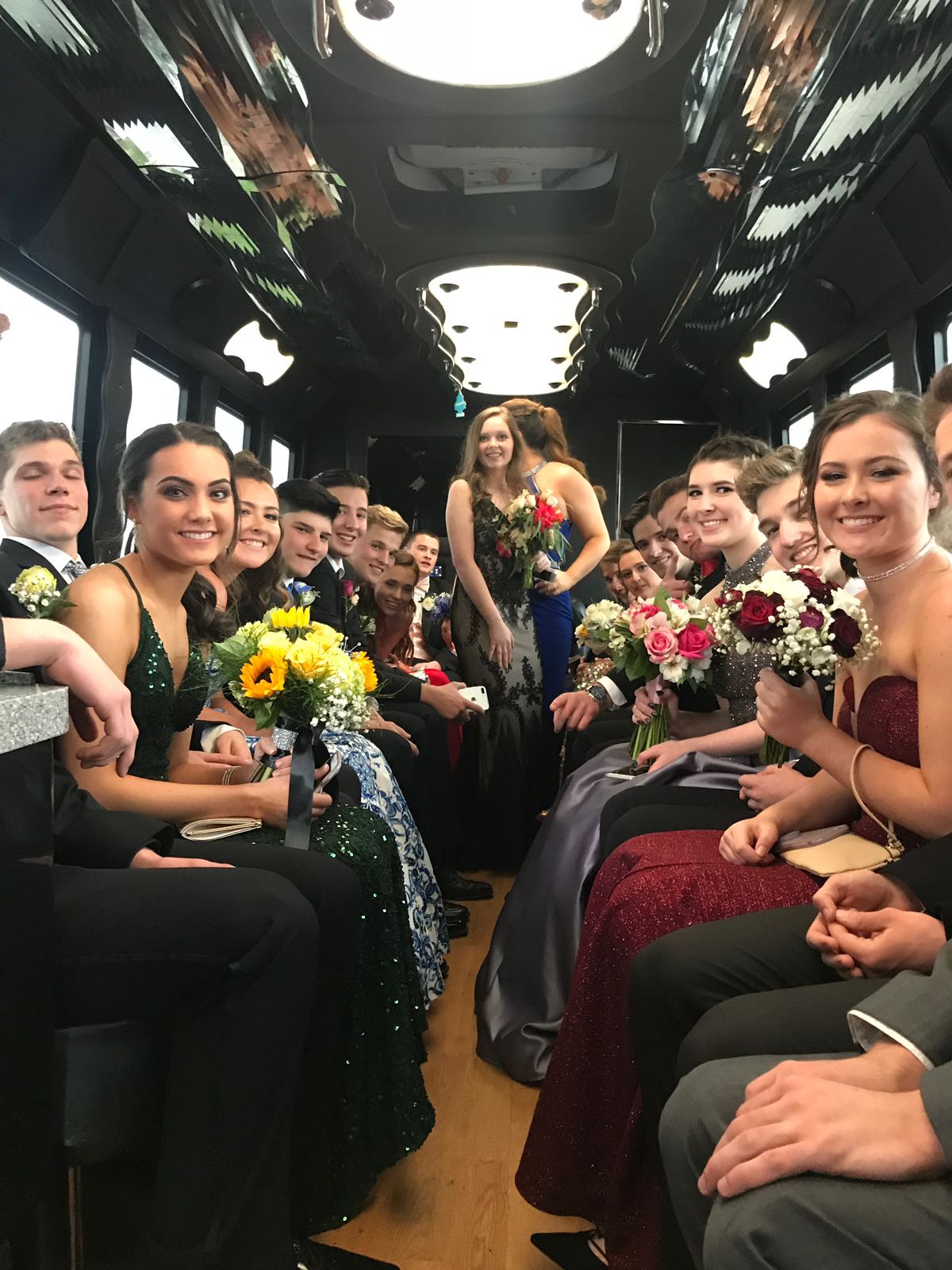 Prom Limo Services | Limos for Prom NJ, Party Buses for Prom NJ